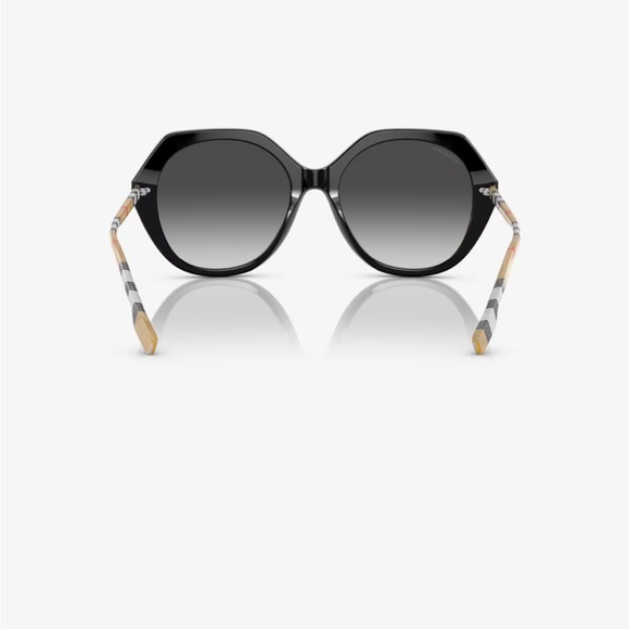 NWOT - BURBERRY VANESSA SUNGLASSES - FULL SET! - Picture 5 of 11